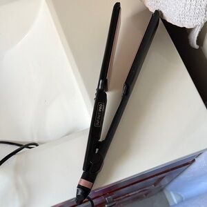 Infiniti Pro Black and Pink Hair Straightener